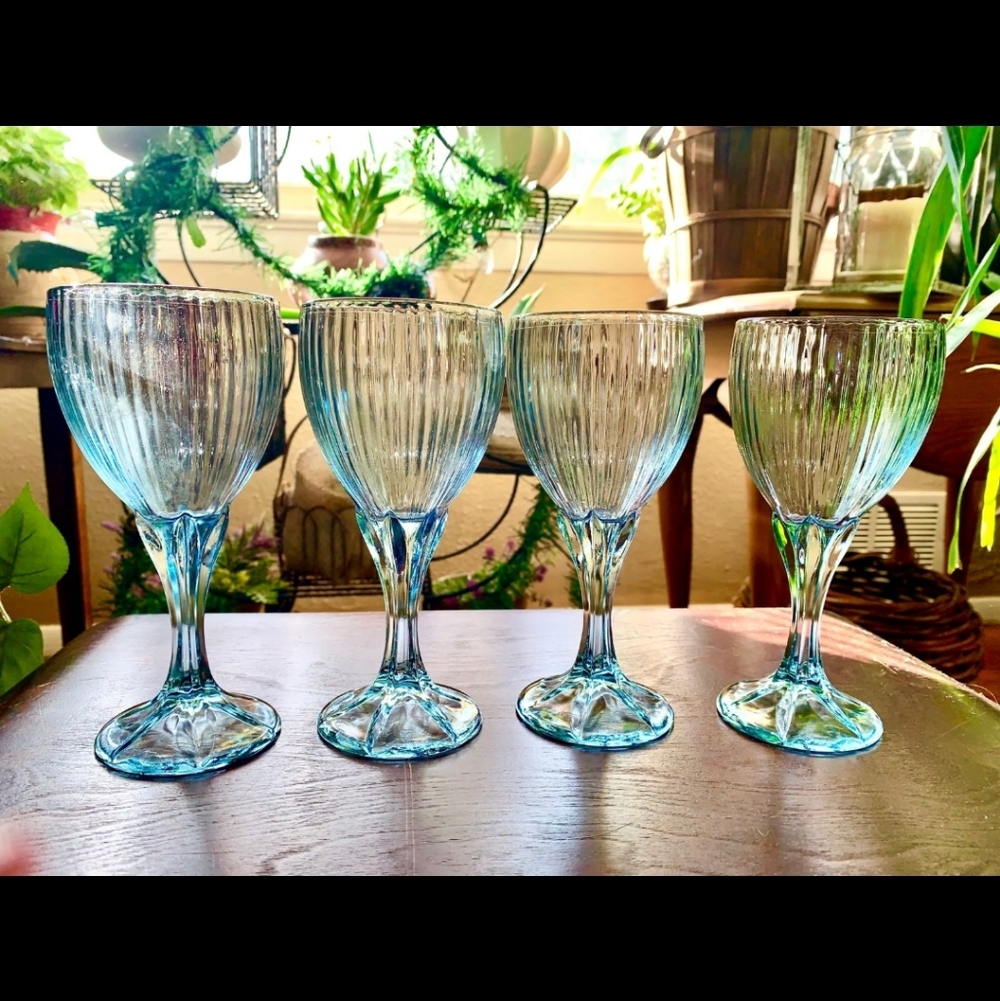 1980's Fostoria Monet Light Blue Optic Bowl Wine Glass Set Of 4